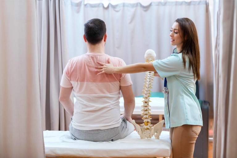 ¿Realmente funciona la quiropráctica cervical superior?