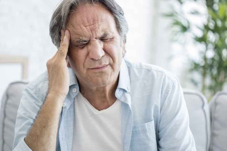 Cervical superior: un tratamiento natural para la niebla cerebral
