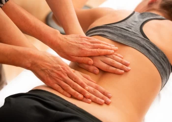 Tailbone Pain Causes and the Benefits of Chiropractic Treatment